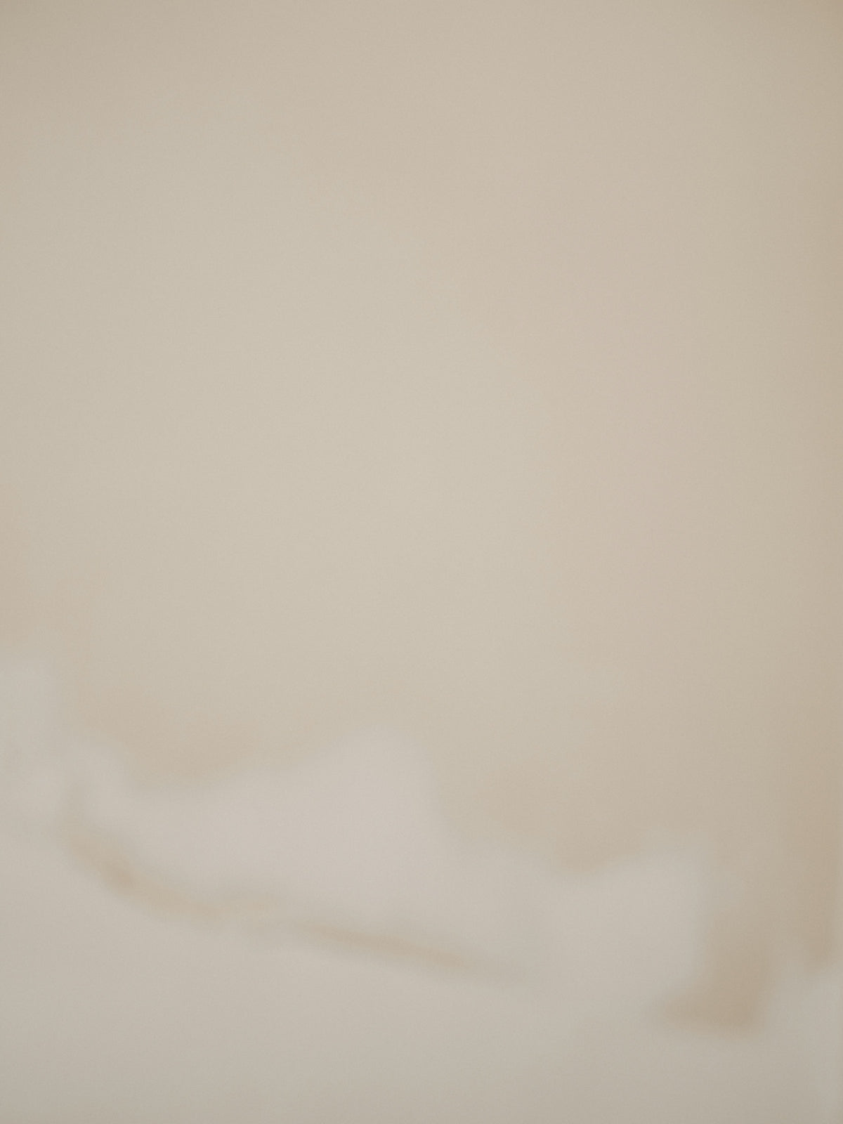 white round light on white ceiling